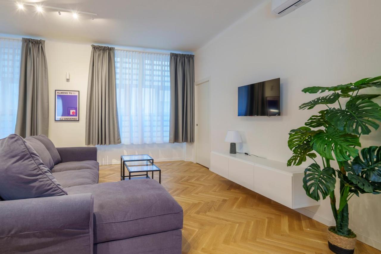 Duomo-Porta VeneziaLuxury Wifi E Netflix Daire Milano Dış mekan fotoğraf